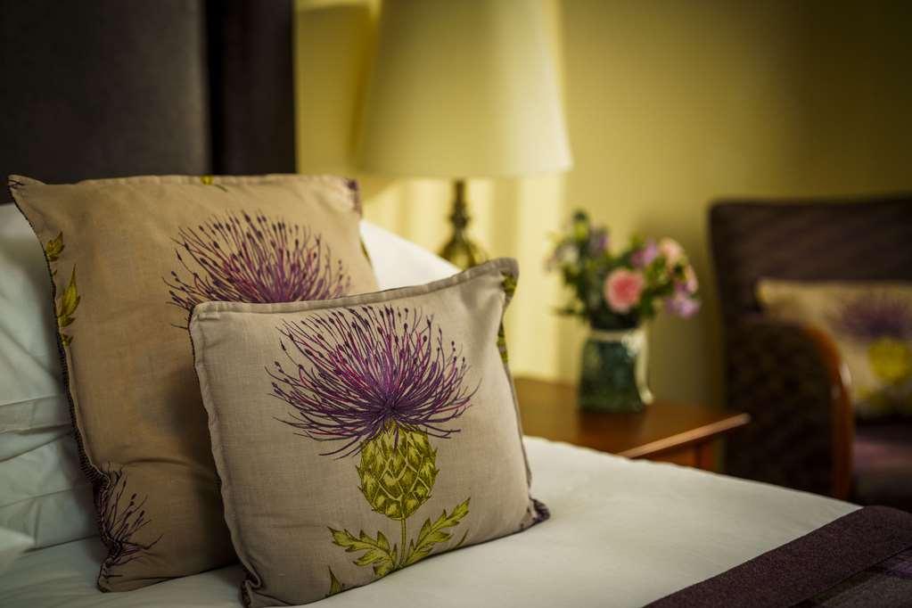 Macdonald Hill Valley Hotel, Spa & Golf Resort Whitchurch  Zimmer foto