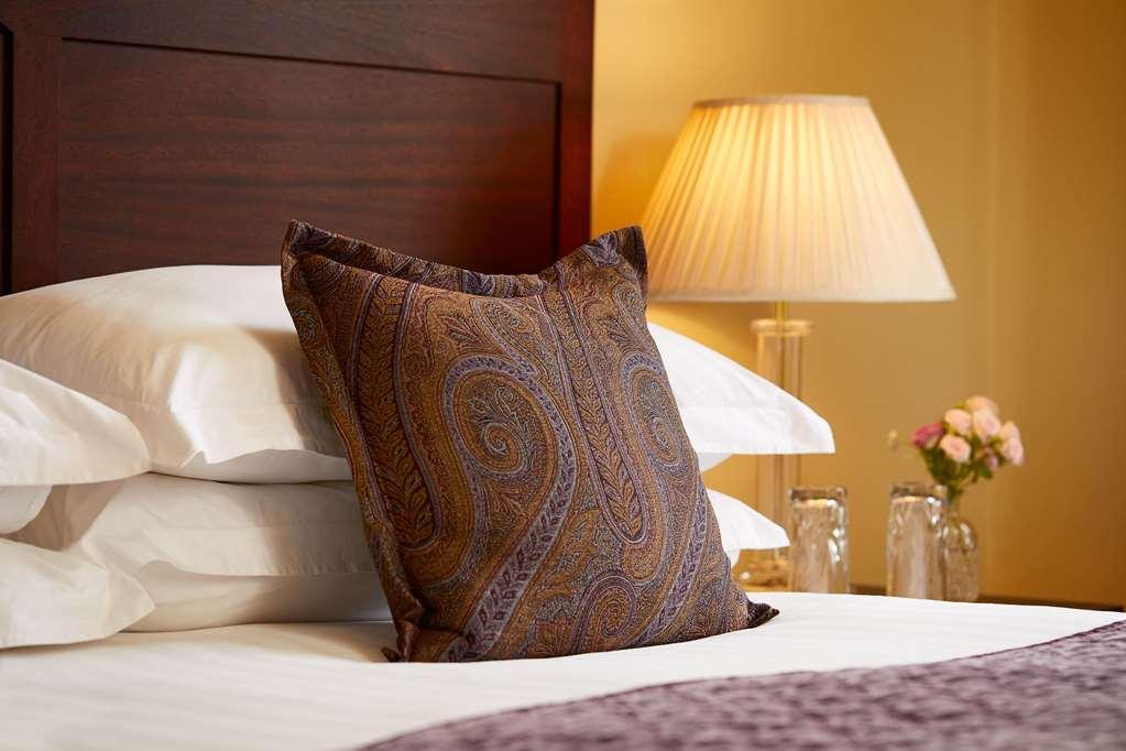 Macdonald Hill Valley Hotel, Spa & Golf Resort Whitchurch  Zimmer foto