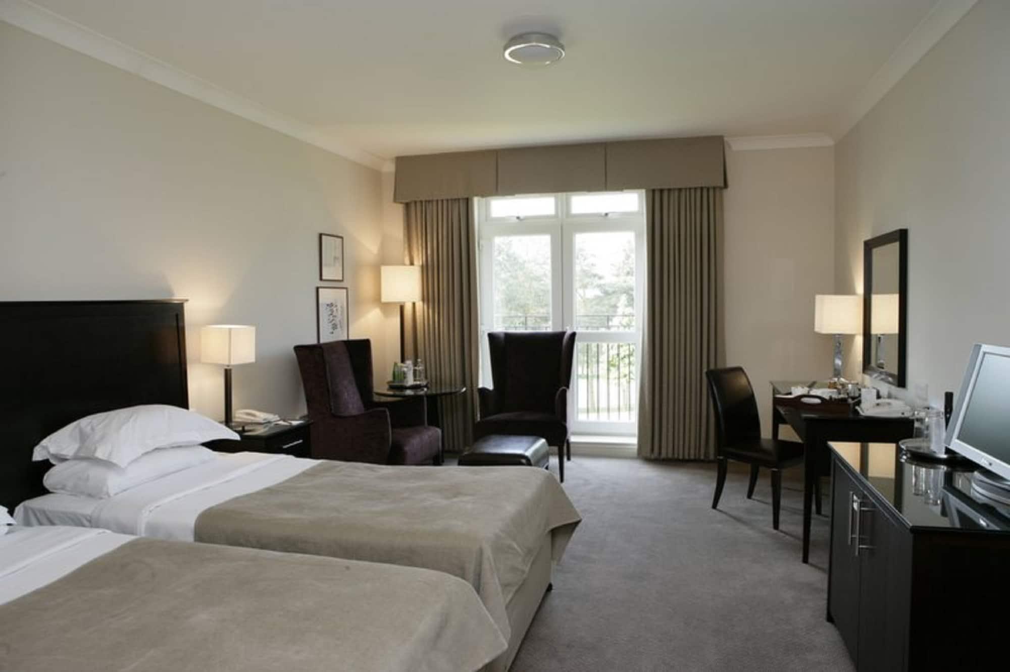 Macdonald Hill Valley Hotel, Spa & Golf Resort Whitchurch  Exterior foto